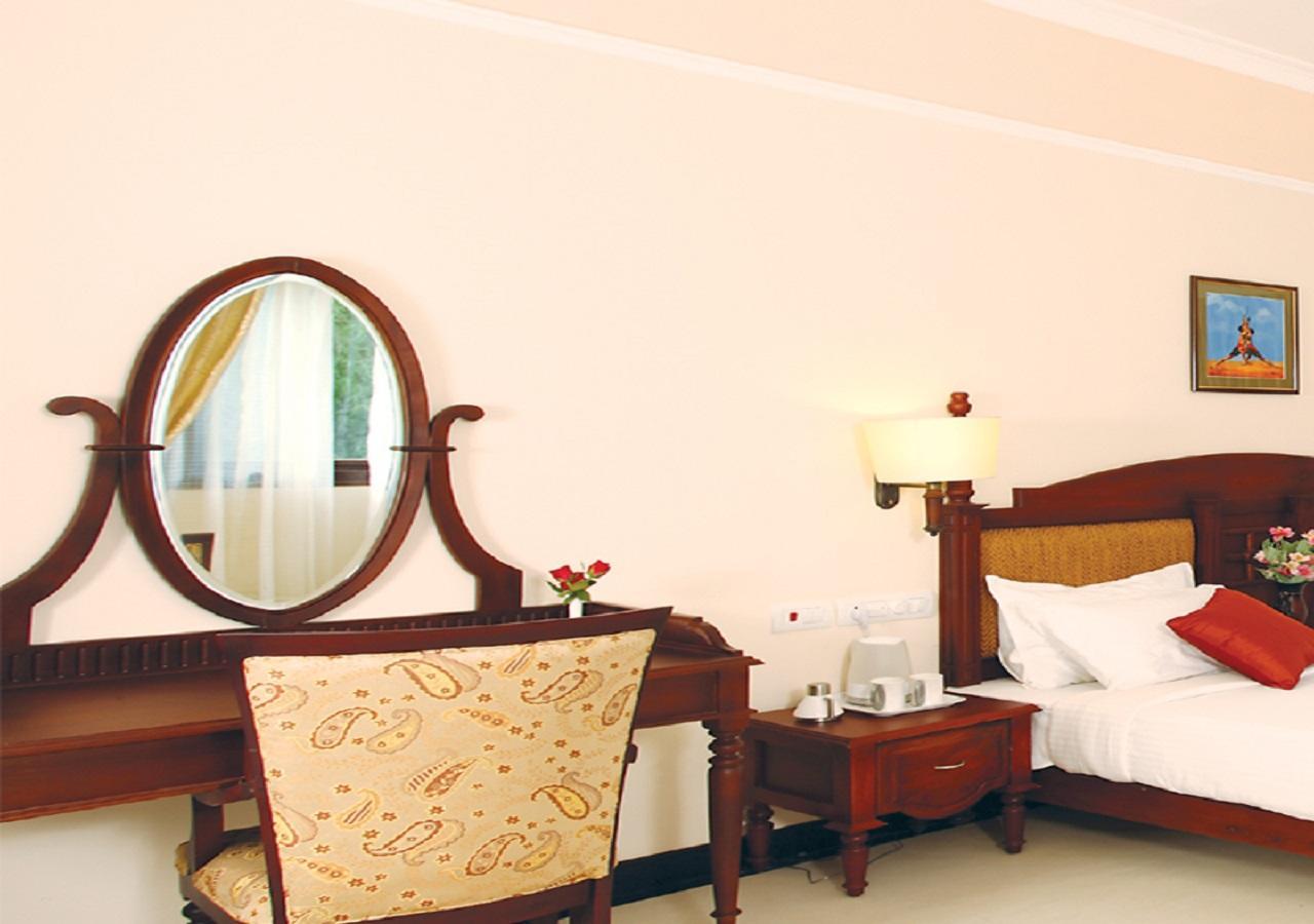 Отель Grand Thekkady Kumily Экстерьер фото