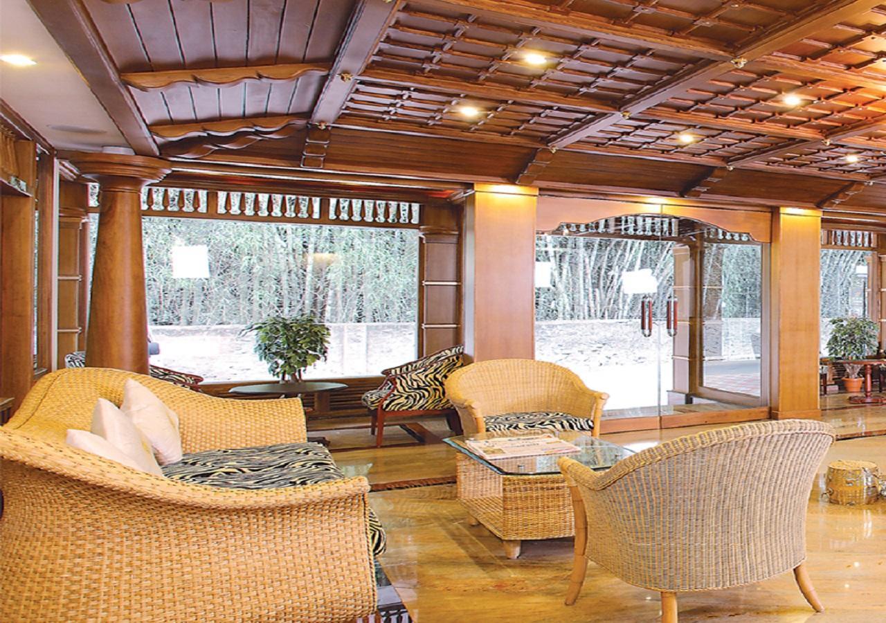 Отель Grand Thekkady Kumily Экстерьер фото