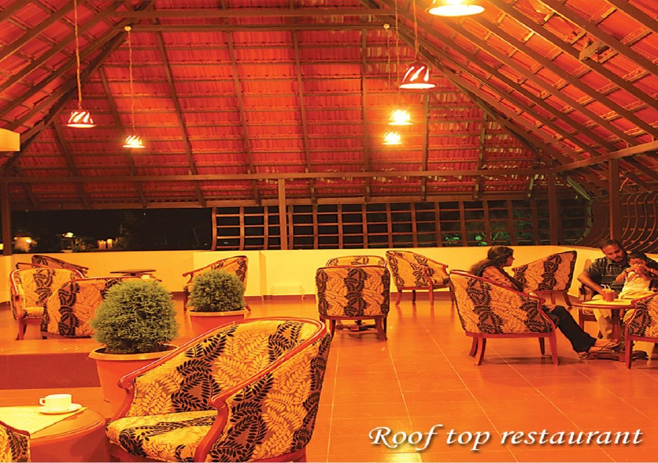 Отель Grand Thekkady Kumily Экстерьер фото