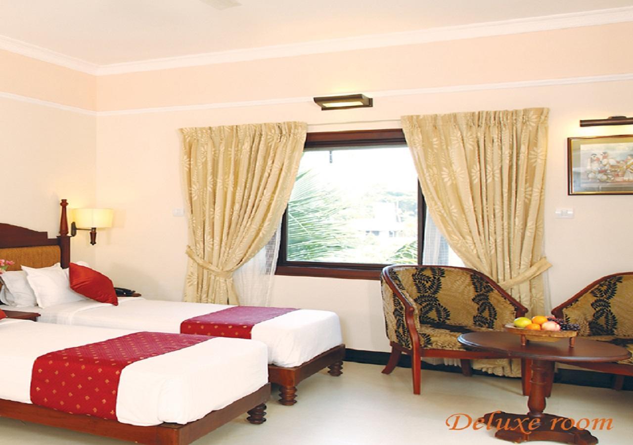 Отель Grand Thekkady Kumily Экстерьер фото